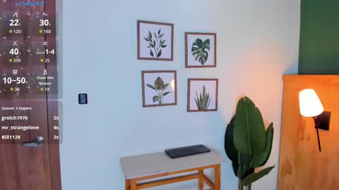 Snapshot of jabob_coper chatting on 09-23-25, 03:09 David online show from 09-23-25, 03:09