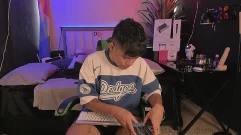 Snapshot of jack_castell chatting on 05-16-26, 12:04 JACK CASTELL online show from 05-16-26, 12:04