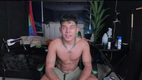 Snapshot of jack_castell chatting on 05-27-26, 12:18 JACK CASTELL online show from 05-27-26, 12:18