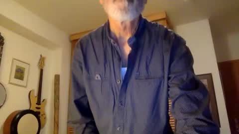 Snapshot of jack_fountain chatting on 12-18-25, 10:27 Jack online show from 12-18-25, 10:27