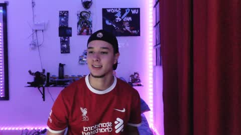 Snapshot of jack_walker190 chatting on 12-28-24, 04:30 J online show from 12-28-24, 04:30