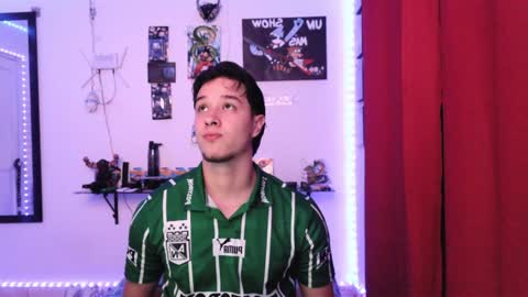 Snapshot of jack_walker190 chatting on 12-30-24, 07:04 J online show from 12-30-24, 07:04