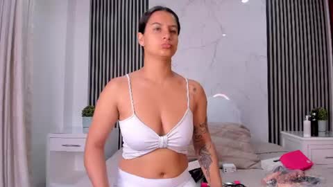 Snapshot of jackandrosse_ chatting on 07-08-26, 11:37 Jack Rosse online show from 07-08-26, 11:37