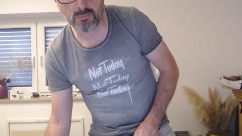 Snapshot of jackbauer9999 chatting on 07-09-26, 03:27 jackbauer9999 online show from 07-09-26, 03:27