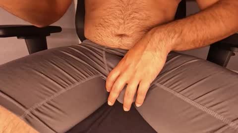 Snapshot of jackenwatch chatting on 12-17-25, 07:36 jackenwatch online show from 12-17-25, 07:36