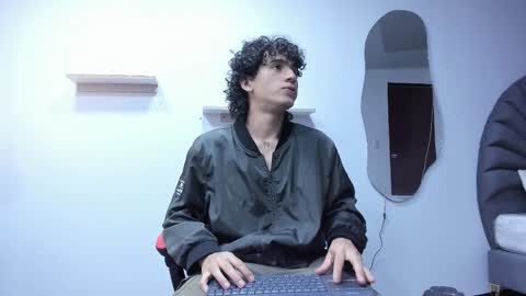 Snapshot of jackestaylor chatting on 09-11-25, 04:56 Jackes Taylor online show from 09-11-25, 04:56