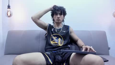 Snapshot of jackestaylor chatting on 09-26-25, 04:27 Jackes Taylor online show from 09-26-25, 04:27