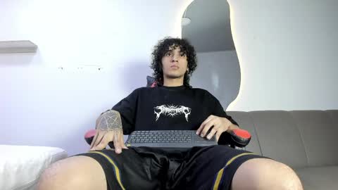 Jackes Taylor online show from 04-02-26, 04:54
