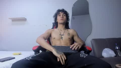 Jackes Taylor online show from 04-21-26, 06:52