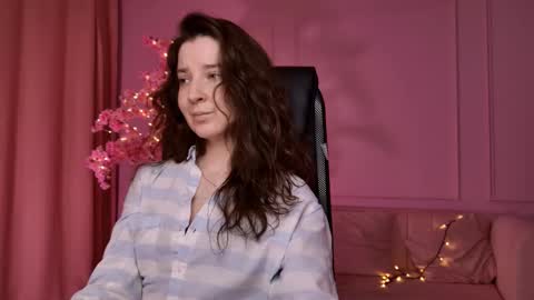 Snapshot of jackiebard chatting on 09-12-25, 01:55 Jackie Byrd online show from 09-12-25, 01:55