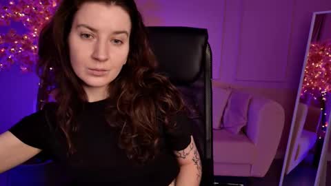 Snapshot of jackiebard chatting on 10-04-25, 09:18 Jackie Byrd online show from 10-04-25, 09:18