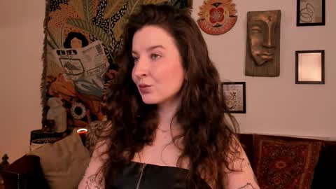 Snapshot of jackiebard chatting on 11-29-25, 01:25 Jackie Byrd online show from 11-29-25, 01:25