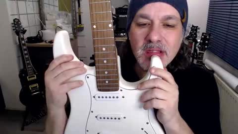 Jack independent model  online show from 03-31-26, 10:32