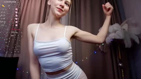 Snapshot of jackp0t__ chatting on 12-22-24, 08:27 Win by life online show from 12-22-24, 08:27