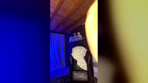 JC online show from 04-05-26, 07:22