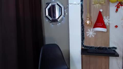 Snapshot of jackson_cr7 chatting on 12-19-25, 07:48 JAKSON online show from 12-19-25, 07:48