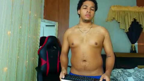 Snapshot of jackson_cr7 chatting on 06-17-26, 03:13 JAKSON online show from 06-17-26, 03:13