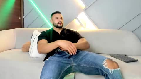 Snapshot of jackson_wayne__ chatting on 02-18-25, 12:59 Jackson Wayne online show from 02-18-25, 12:59