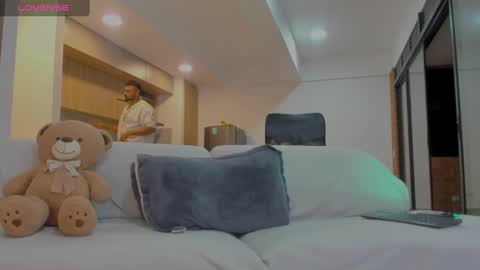 Snapshot of jackson_wayne__ chatting on 10-10-25, 01:37 Jackson Wayne online show from 10-10-25, 01:37