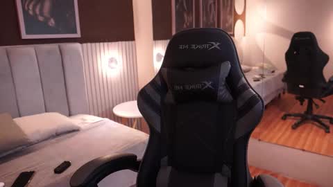 Jackson Bell online show from 10-01-25, 12:44