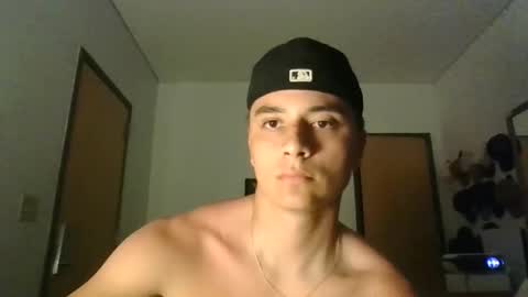 Snapshot of jackstrongof chatting on 06-04-26, 03:45 ImZacharyTyler online show from 06-04-26, 03:45