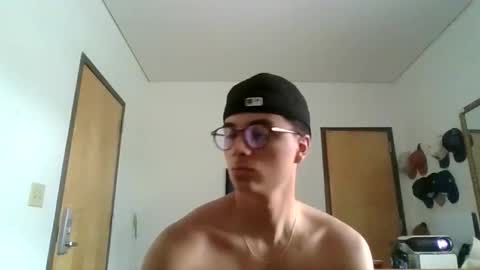 Snapshot of jackstrongof chatting on 06-06-26, 06:34 ImZacharyTyler online show from 06-06-26, 06:34