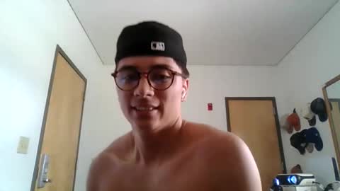 Snapshot of jackstrongof chatting on 06-07-26, 05:49 ImZacharyTyler online show from 06-07-26, 05:49