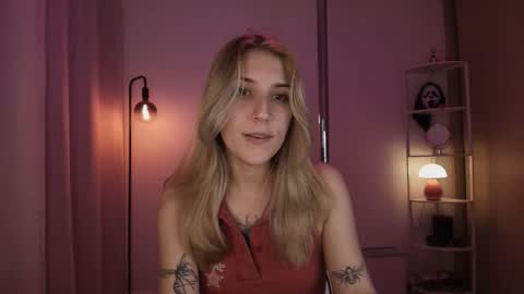 Snapshot of jacky_croft chatting on 02-11-26, 02:49 Linda Sofia help me get to 100 thumbs up online show from 02-11-26, 02:49