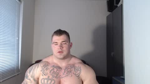 Snapshot of jackyhuge chatting on 02-03-25, 10:36 Jacky online show from 02-03-25, 10:36