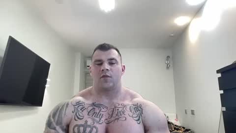 Snapshot of jackyhuge chatting on 07-12-26, 10:12 Jacky online show from 07-12-26, 10:12