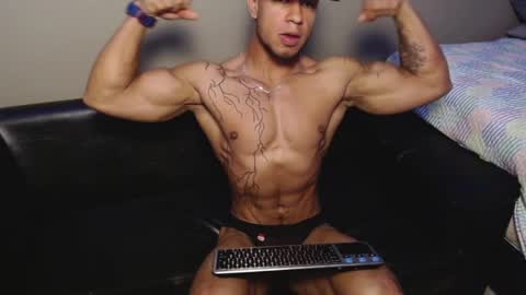 Snapshot of jacob_beckett chatting on 02-11-25, 11:21 Jacob online show from 02-11-25, 11:21