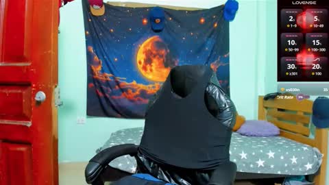 Snapshot of jacob_black21 chatting on 10-17-25, 11:18 jacob black online show from 10-17-25, 11:18