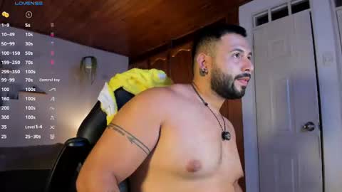 Snapshot of jacob_cruz_ chatting on 08-08-26, 01:30 Jacob Stevens Cruz online show from 08-08-26, 01:30