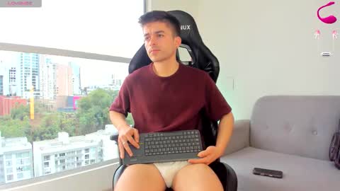 JACOB FERRER online show from 03-12-26, 06:47