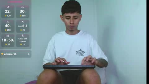 Snapshot of jacob_twink_ec chatting on 12-18-25, 12:17 Jacob online show from 12-18-25, 12:17