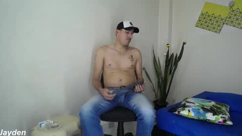 Jacob And Jayden online show from 09-17-25, 07:04