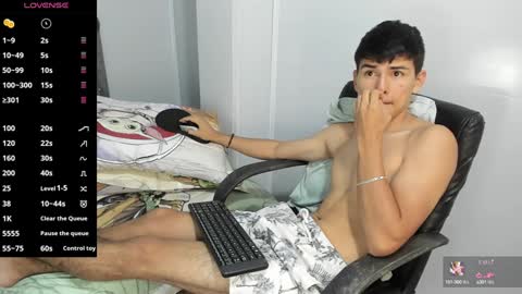 Snapshot of jacobb_lee chatting on 01-18-25, 10:49 Jacob Lee online show from 01-18-25, 10:49