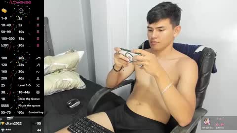 Snapshot of jacobb_lee chatting on 02-22-25, 12:38 Jacob Lee online show from 02-22-25, 12:38