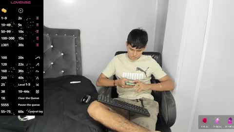 Snapshot of jacobb_lee chatting on 03-01-25, 08:31 Jacob Lee online show from 03-01-25, 08:31