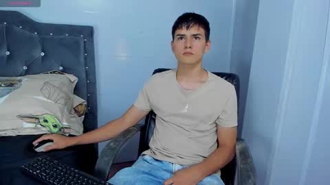 Snapshot of jacobb_lee chatting on 11-24-25, 08:19 Jacob Lee online show from 11-24-25, 08:19