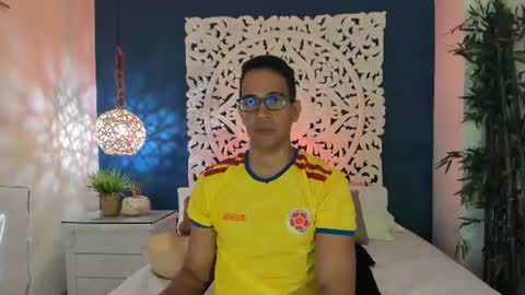 Snapshot of jacobdraven chatting on 06-19-26, 02:05 jacobdraven online show from 06-19-26, 02:05
