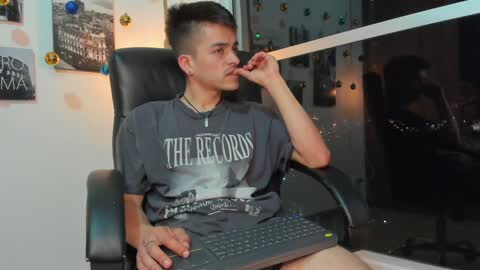 Snapshot of jacobstones_ chatting on 12-07-24, 01:03 JACOB STONES online show from 12-07-24, 01:03