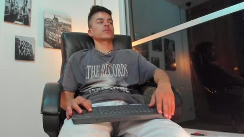 Snapshot of jacobstones_ chatting on 01-22-25, 06:31 JACOB STONES online show from 01-22-25, 06:31