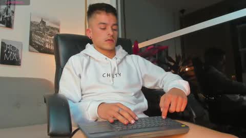 Snapshot of jacobstones_ chatting on 02-09-25, 06:54 JACOB STONES online show from 02-09-25, 06:54