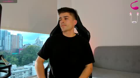 Snapshot of jacobstones_ chatting on 11-11-25, 08:53 JACOB STONES online show from 11-11-25, 08:53