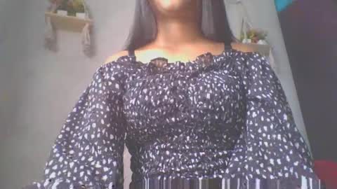 jacqueline_fernandez online show from 03-08-25, 06:21