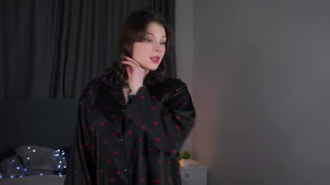 Snapshot of jacquelynjeng chatting on 01-13-26, 10:53 Grace online show from 01-13-26, 10:53