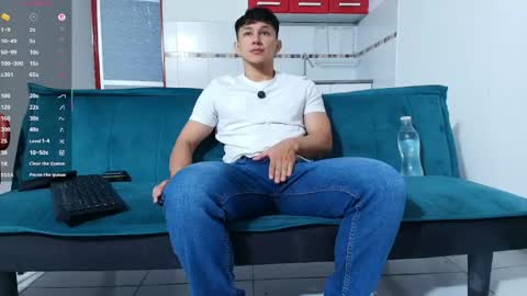 Snapshot of jacques_cardiet chatting on 07-13-26, 02:09 jacobo online show from 07-13-26, 02:09