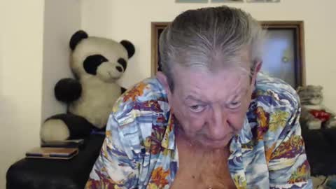 Jacques online show from 04-25-26, 04:37