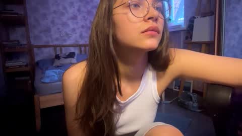 Snapshot of jacqulinekacprowski chatting on 02-06-26, 12:41 Sarah online show from 02-06-26, 12:41